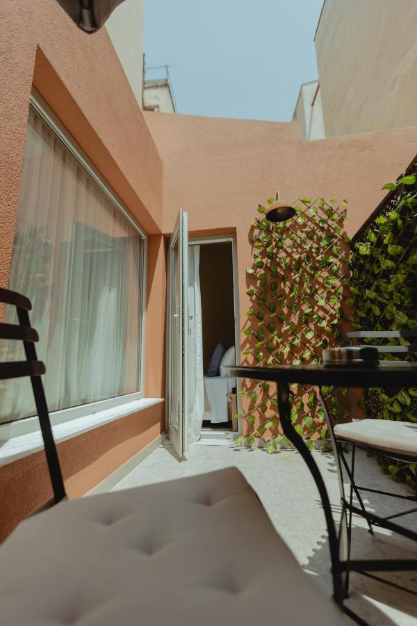Metis Urbane Living Spaces Athene Buitenkant foto