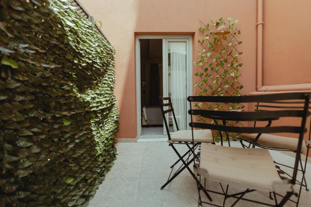 Metis Urbane Living Spaces Athene Buitenkant foto